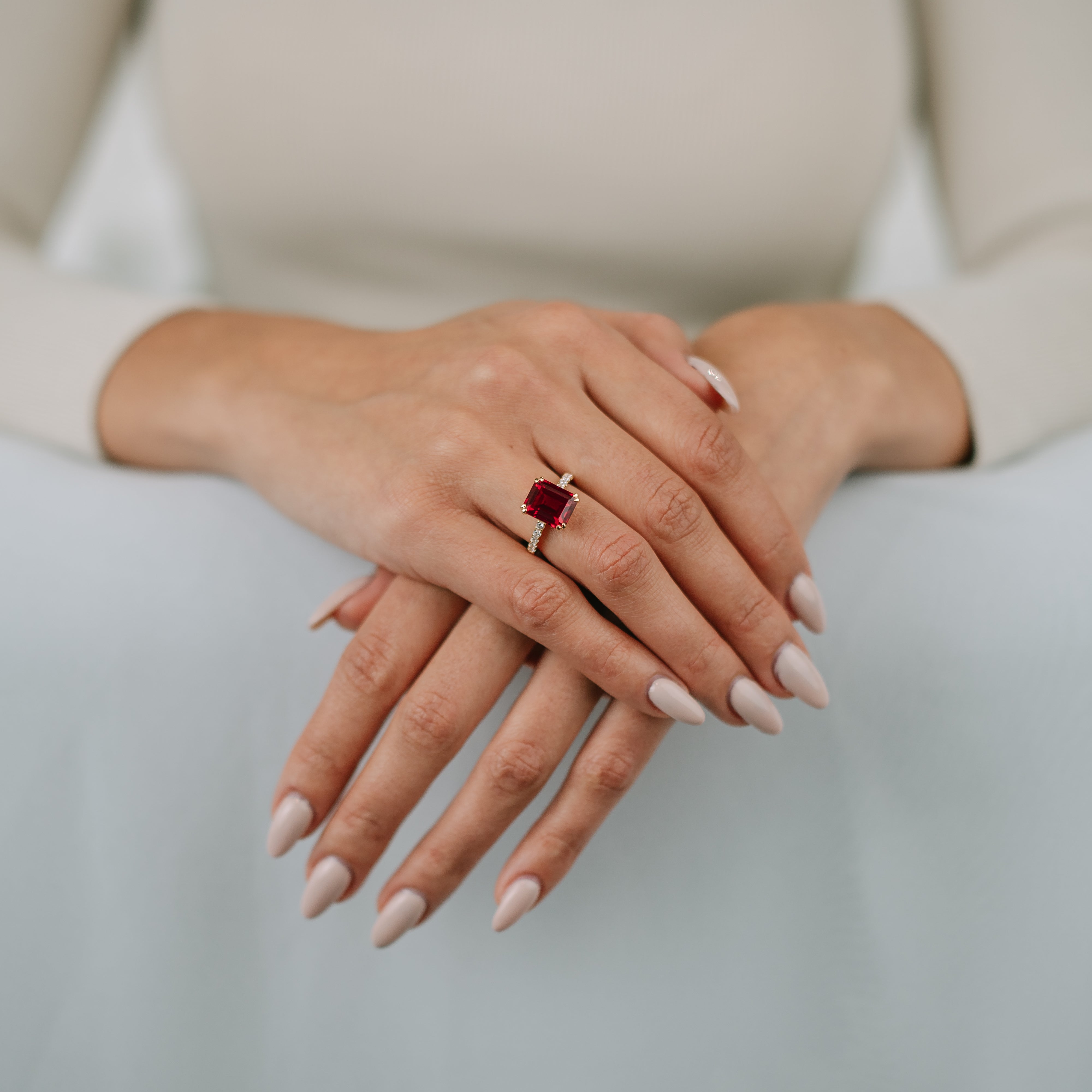 Ring roter Baguette Zirkonia