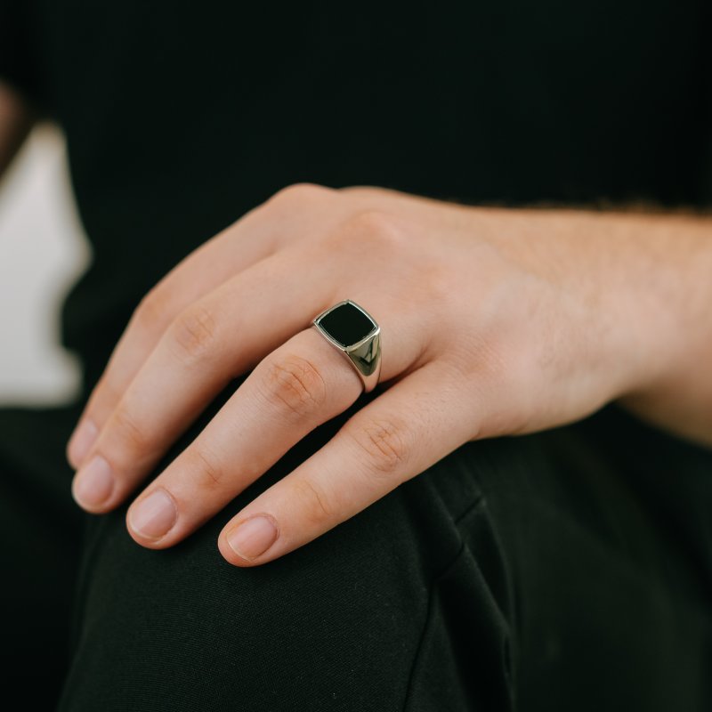Signet ring square onyx silver 139 00